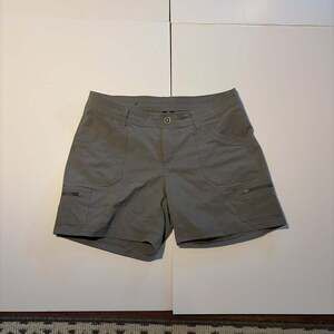 Women’s Kuhl shorts size 8